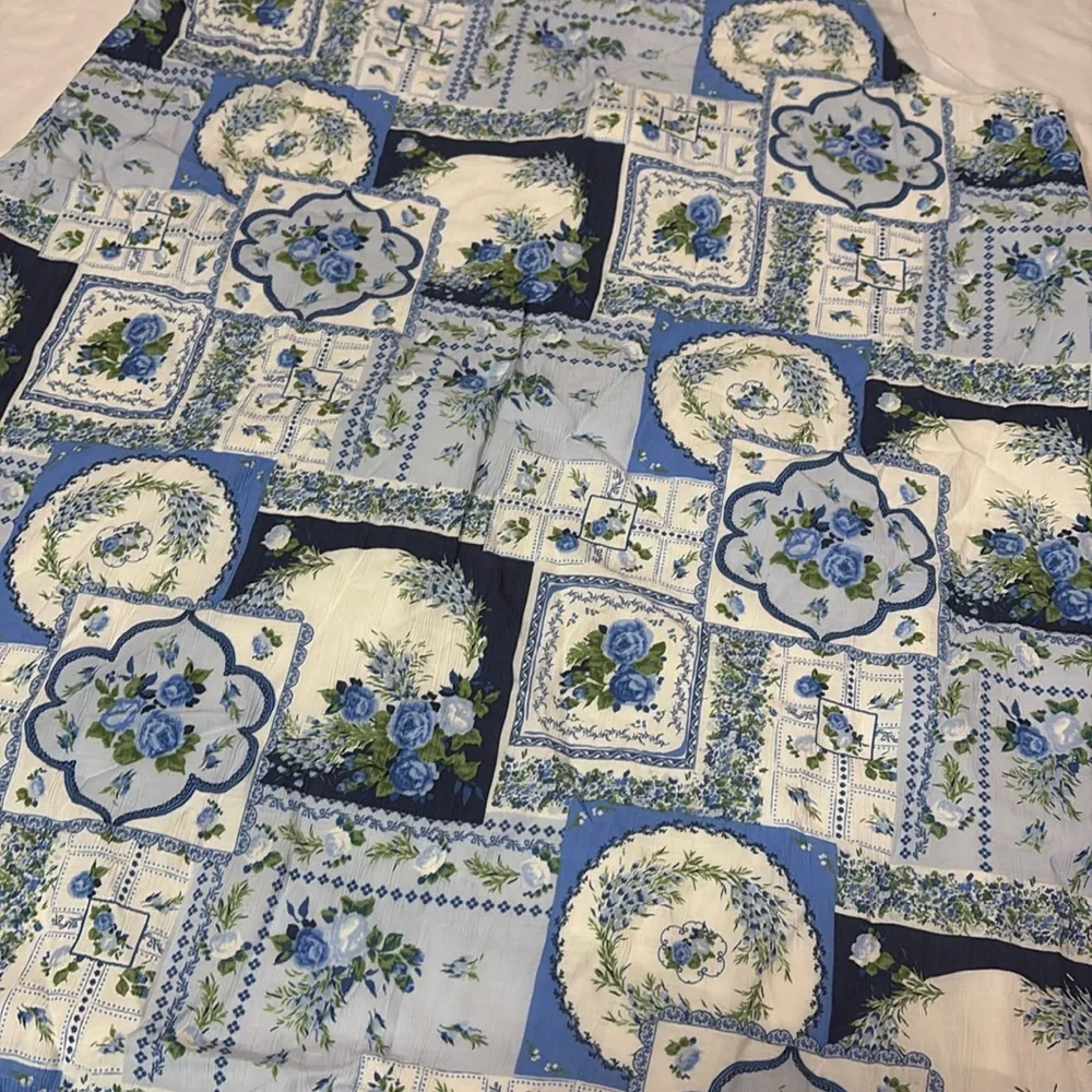 Abercrombie & Fitch Blue and White Floral Patchwork Mini Dress - Picture 3 of 9
